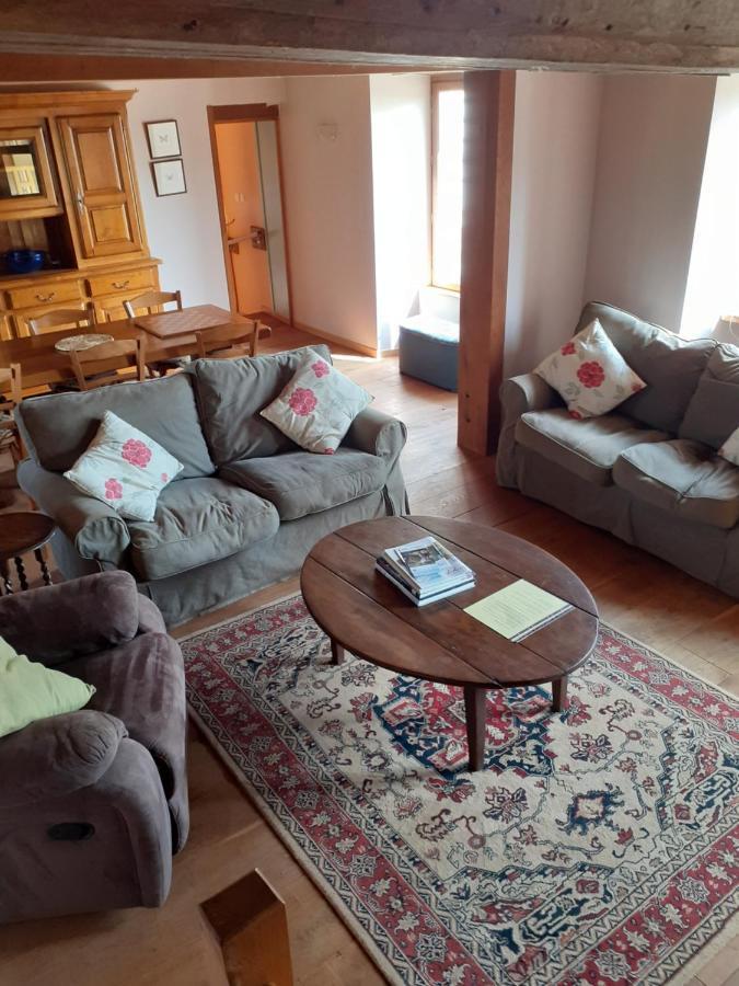 Private Farmhouse For Six In The Countryside Saint-Pierre-sur-Orthe Bagian luar foto